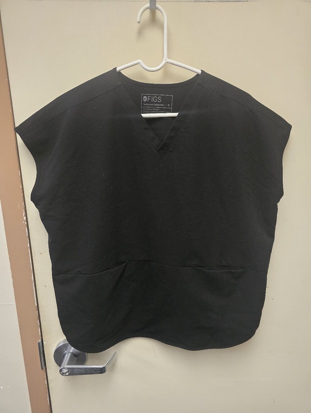Figs Black V-Neck Scrub Top